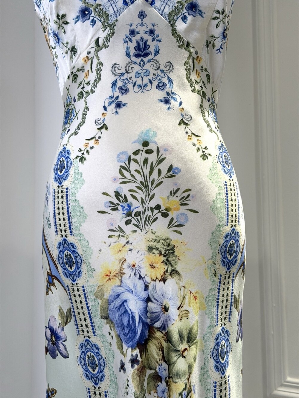 Camilla v neck full length bias slip dress In My homespun heart - Picture 13 of 13
